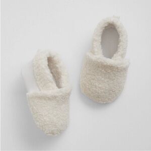 Gap Baby Sherpa Booties
